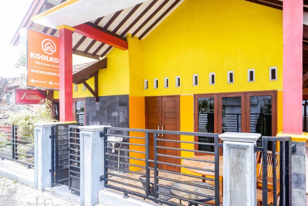 Auberge de jeunesse Koolkost Syariah Near Malioboro Area à Yogyakarta Extérieur photo